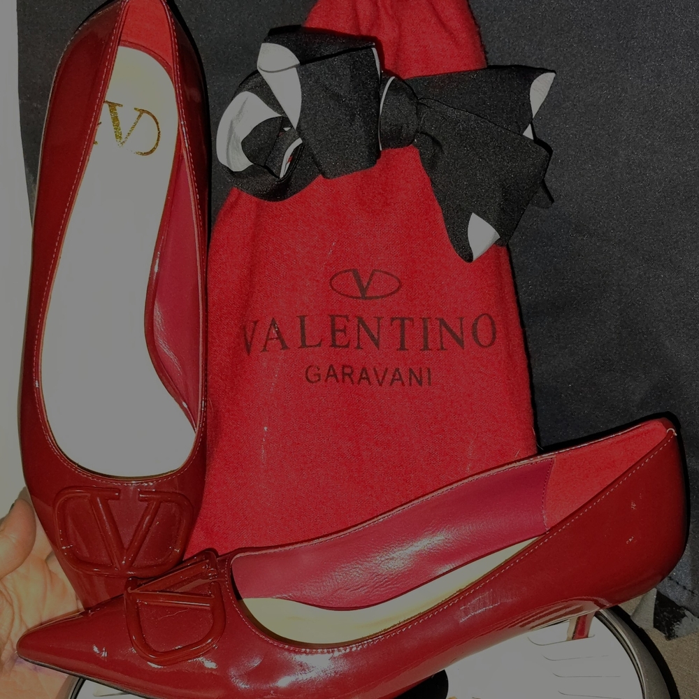 Valentino Garavani Women's Red Pumps